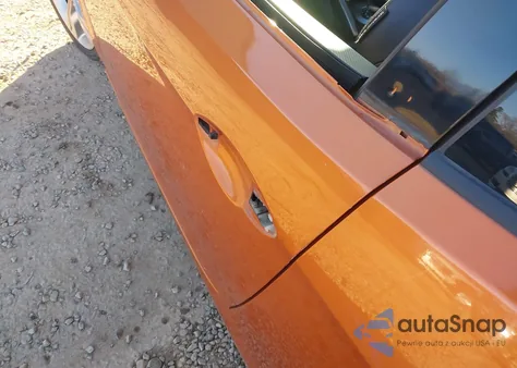 2013 Hyundai Veloster Base W/Black z USA, uszkodzony, nr VIN KMHTC6AD8DU146407